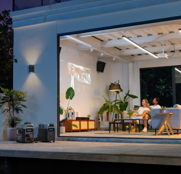 SMART GENERATOR en un escenario domiciliar como respaldo energético para la familia en conjunto con el DELTA 2