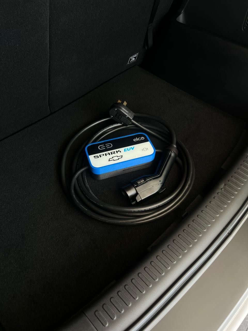 ELCO SPARK EUV Cargador de Vehiculo - Image 3